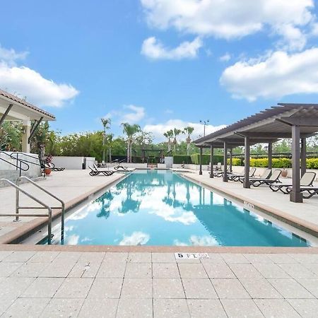 Vibrant 4Br Family Townhome 1 Mile From Disney World And Disney Springs Орландо Екстериор снимка