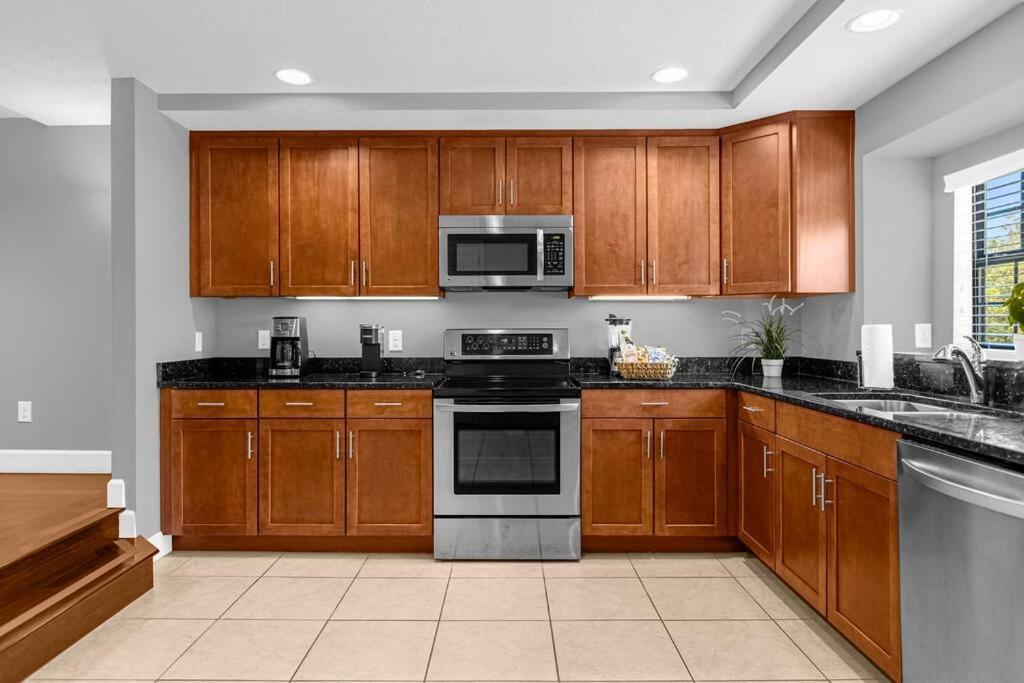 Vibrant 4Br Family Townhome 1 Mile From Disney World And Disney Springs Орландо Екстериор снимка